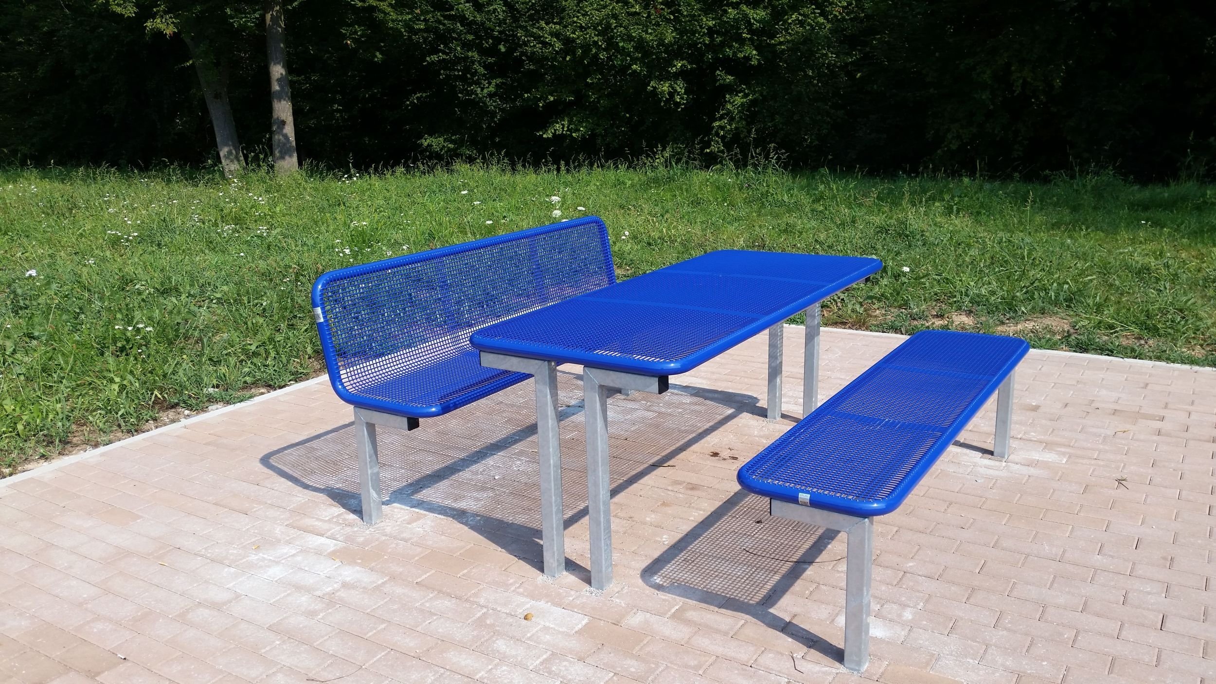 Sitz-Tisch-Kombination blau