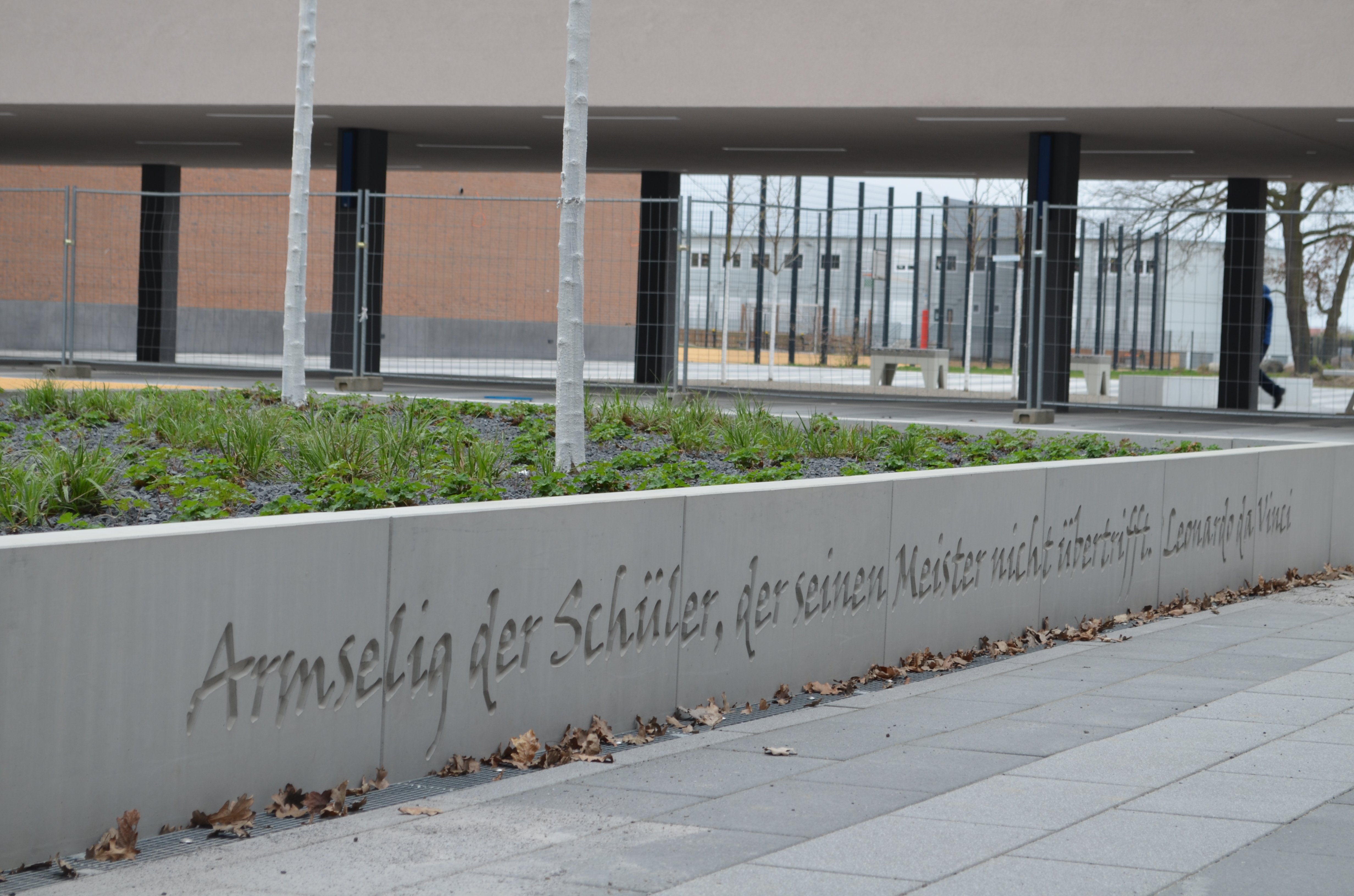 Schriftzug in Beton
